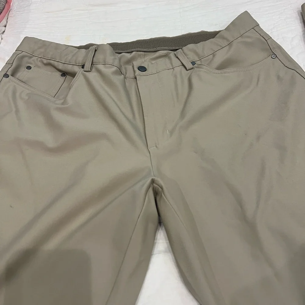 Greg Norman 5 pocket performance golf chinos 36x29
